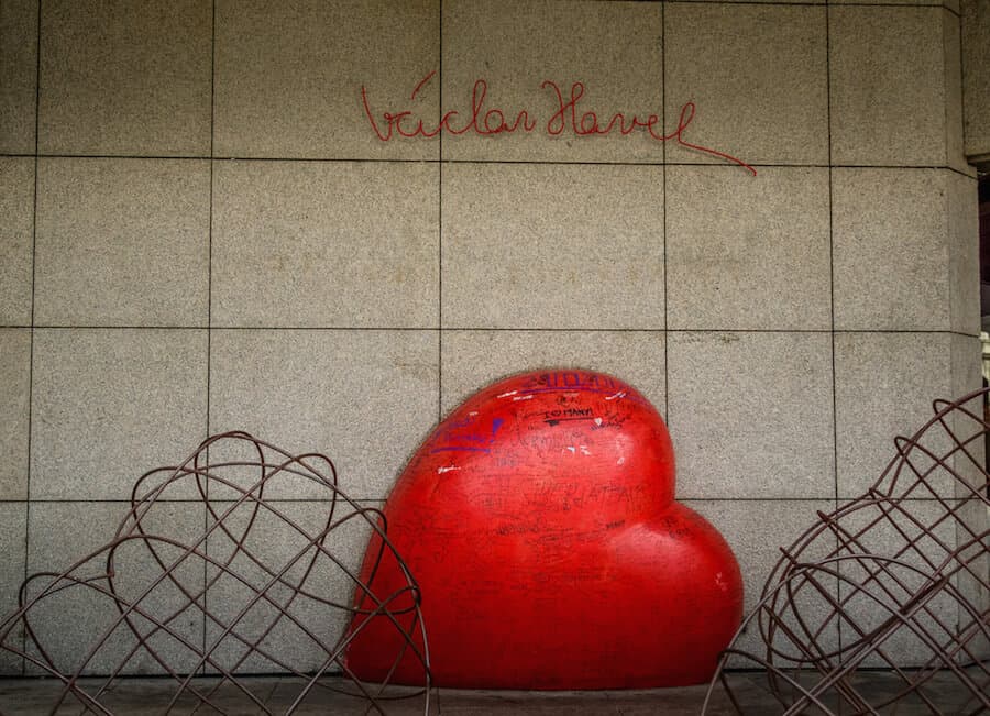 street art in Prague -hearts for Havel