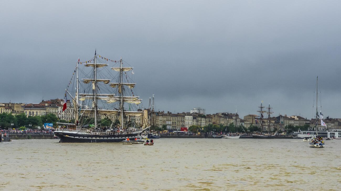 Visit Bordeaux -Gorgeous tall ship leaving Bordeaux on the Garonne River