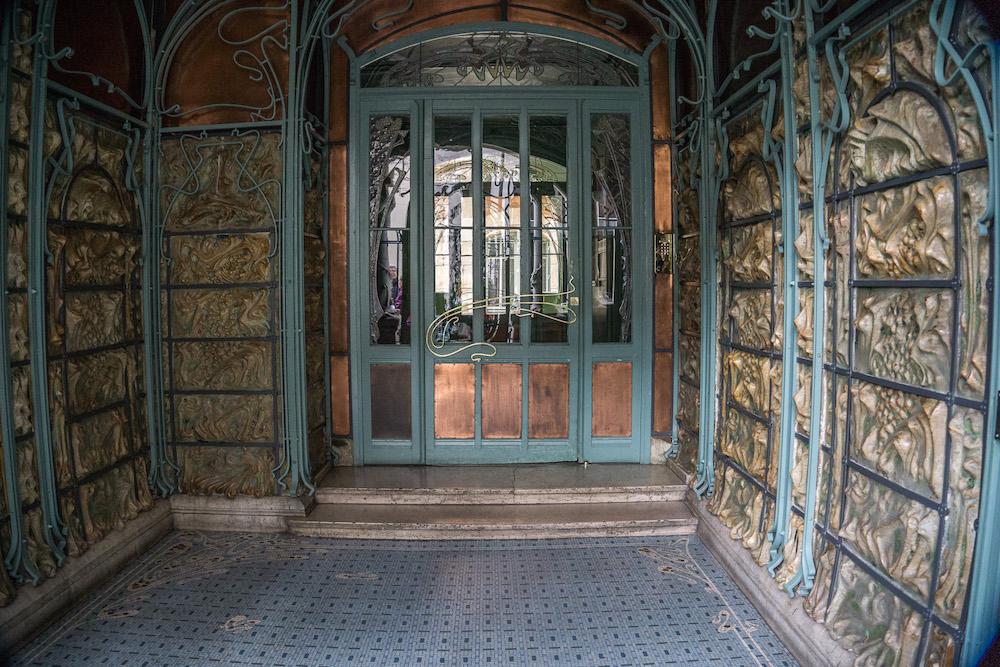 the elaborate foyer of Castel Beranger.