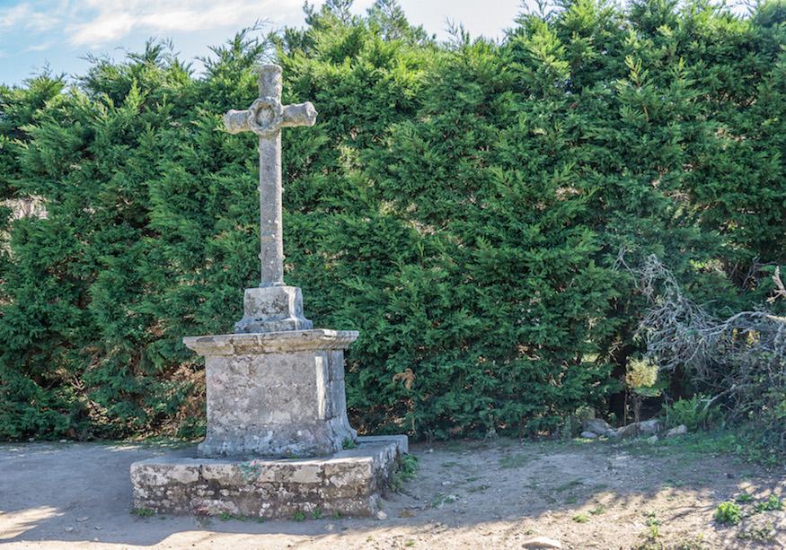 The stone cross of Penhap on ile aux Moines