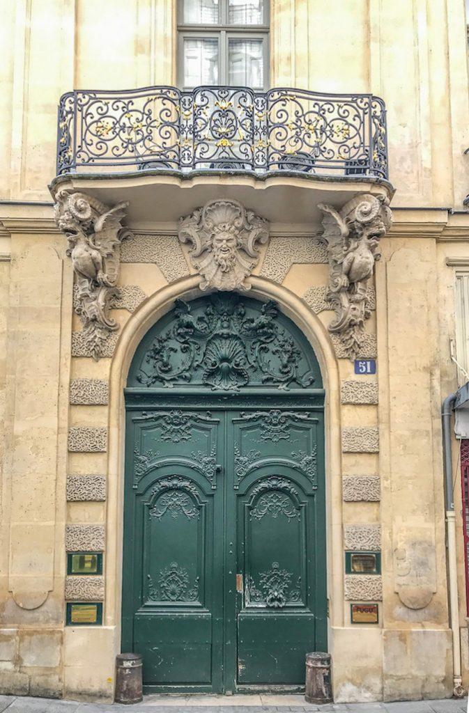Facade on ile Saint-Louis Paris