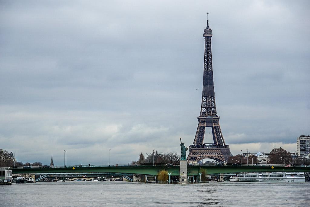 Things to do in Paris - the statue of liberty in Paris 