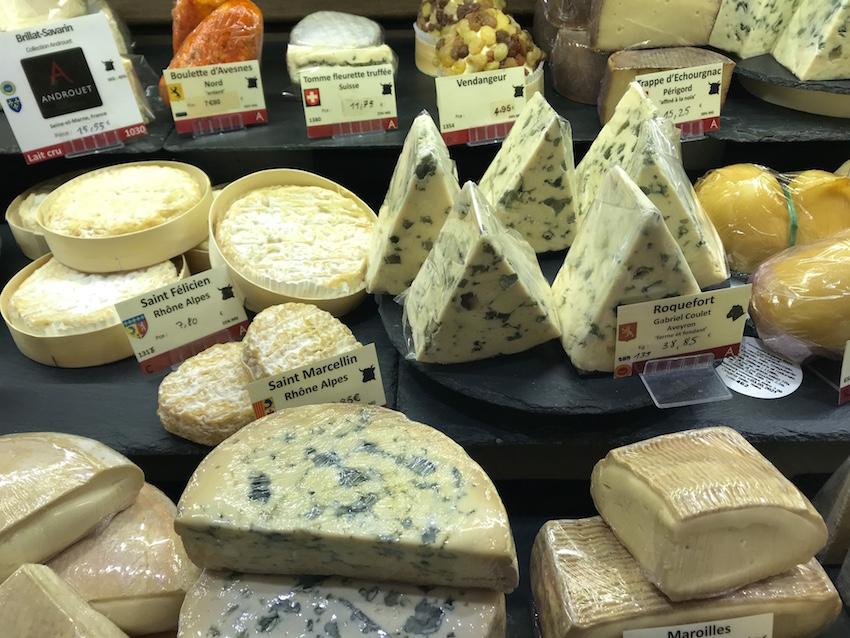 fromagerie in Paris - blue cheeses
