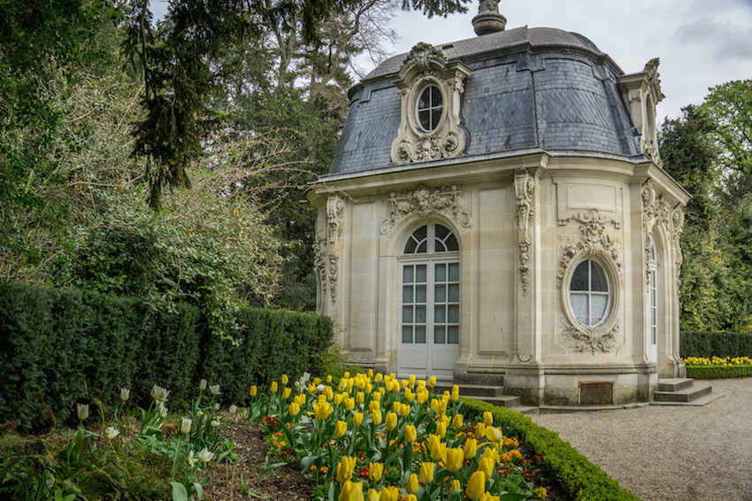 little gatehouse at Parc de Bagatelle Paris