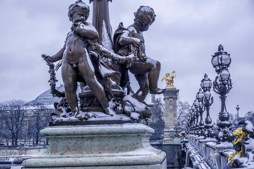 snow in Paris- pont Alexandre III