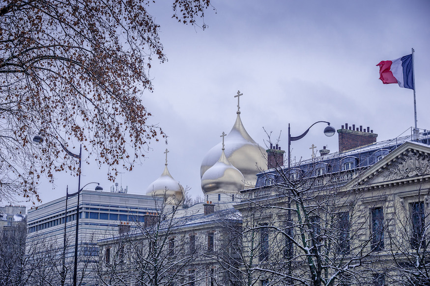 snow in Paris - Russian orthodox church 