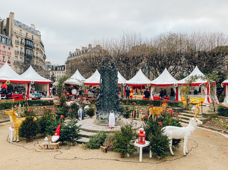 Christmas in Paris - the market at Rene Viviani Square 