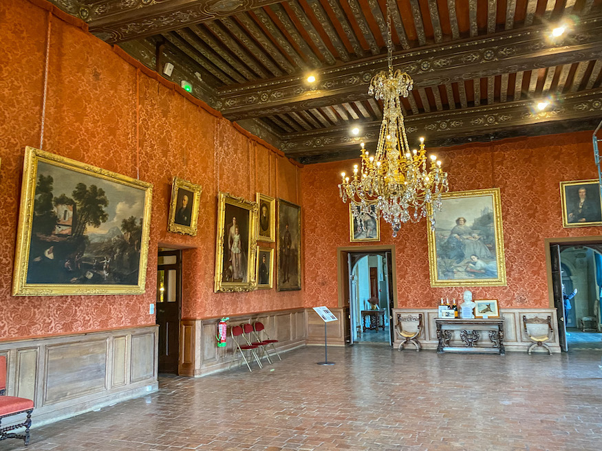 Chateau de Brissac- hall of ancestors 