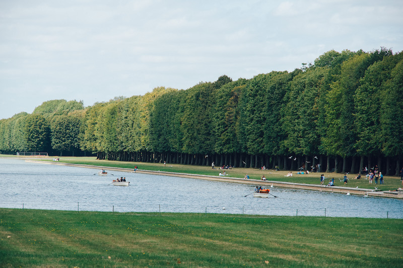 paris to versailles day trip - rent a row boat