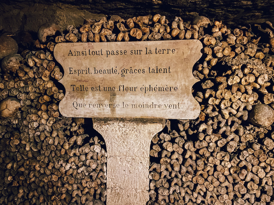 visiting the Paris Catacombs - look for the quotes