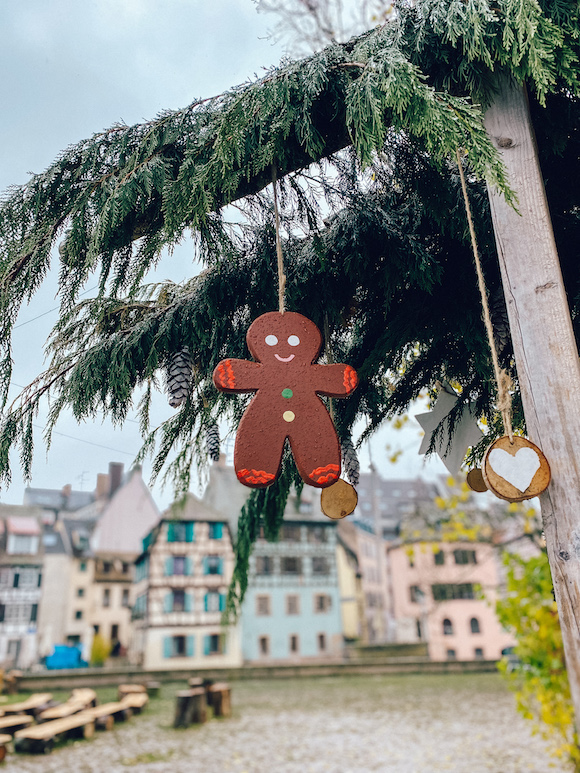 Gingerbread ornament 