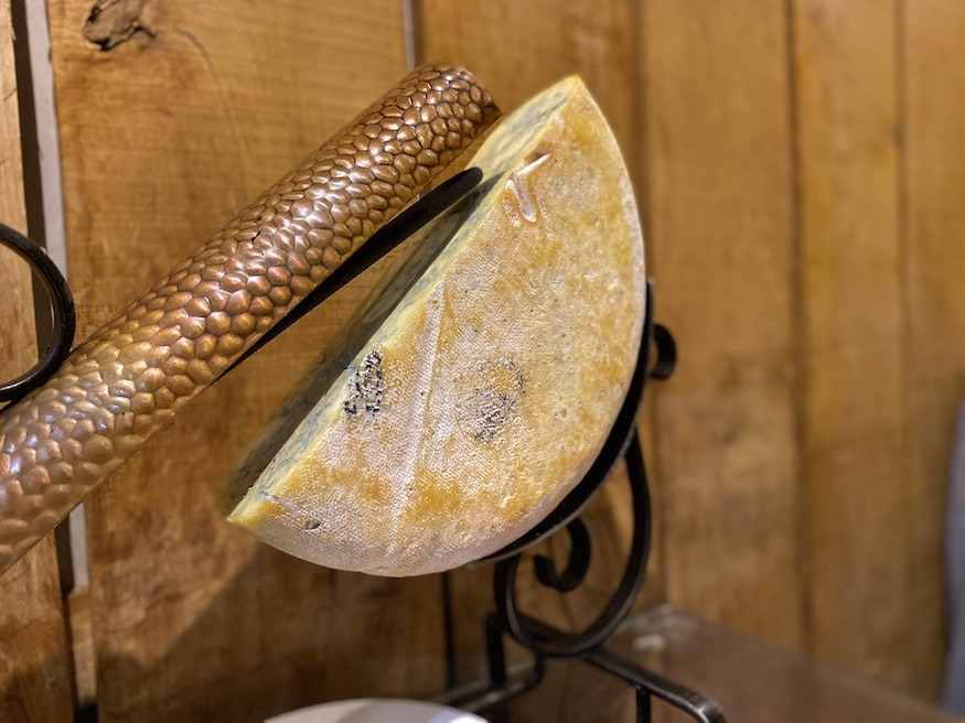 things to eat in France- raclette
